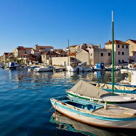 In Tribunj With Balcony, Air Conditioning, Wifi, Washing Machine 5040-1 Appartement