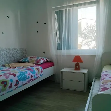 In Tribunj With Balcony, Air Conditioning, Wifi, Washing Machine 5040-1 Tribalj