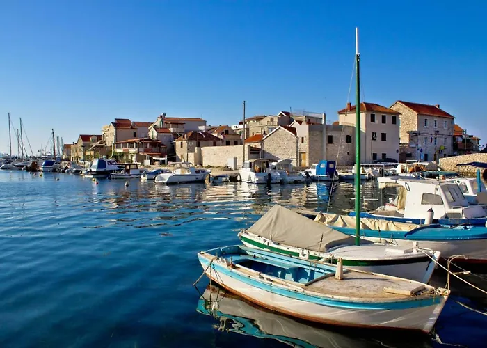 In Tribunj With Balcony, Air Conditioning, Wifi, Washing Machine 5040-1 Appartamento