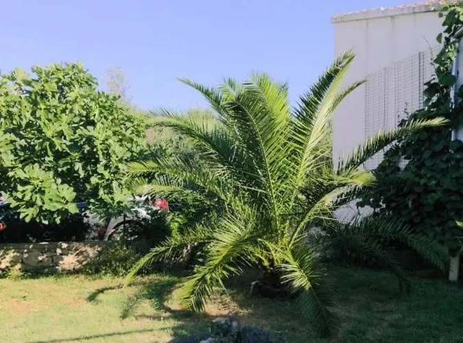 Appartamento In Tribunj With Balcony, Air Conditioning, Wifi, Washing Machine 5040-1