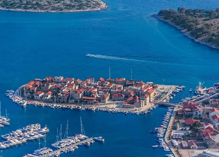 In Tribunj With Balcony, Air Conditioning, Wifi, Washing Machine 5040-1 * Tribalj