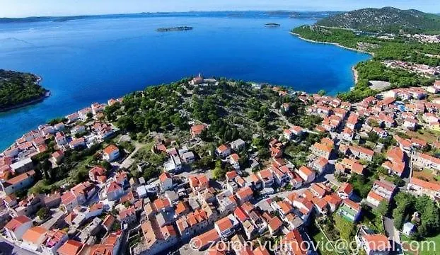 In Tribunj With Balcony, Air Conditioning, Wifi, Washing Machine 5040-1 Appartamento Tribalj